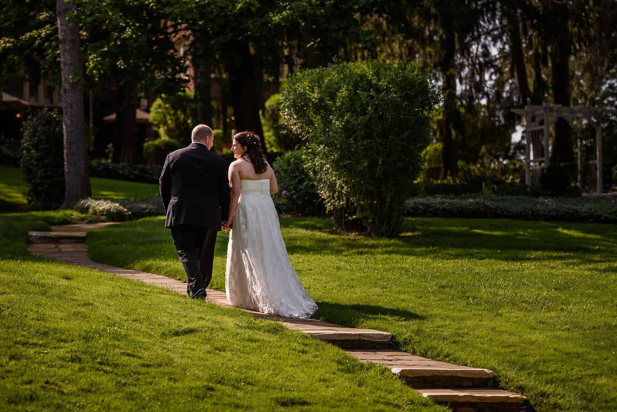 English Inn Wedding Eaton Rapids MI