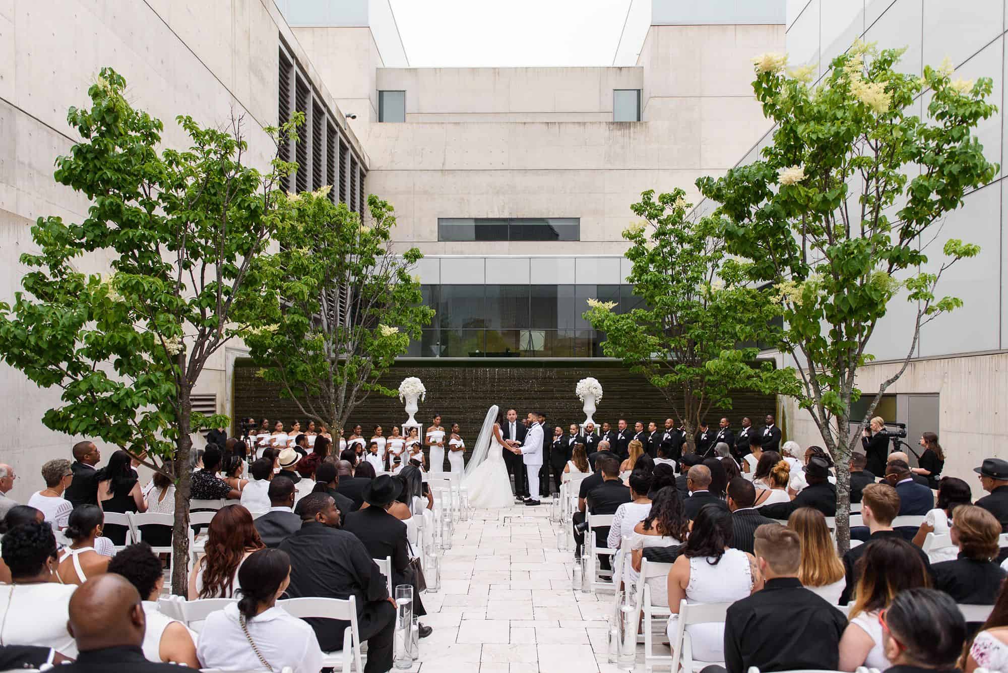 Grand Rapids Art Museum Wedding