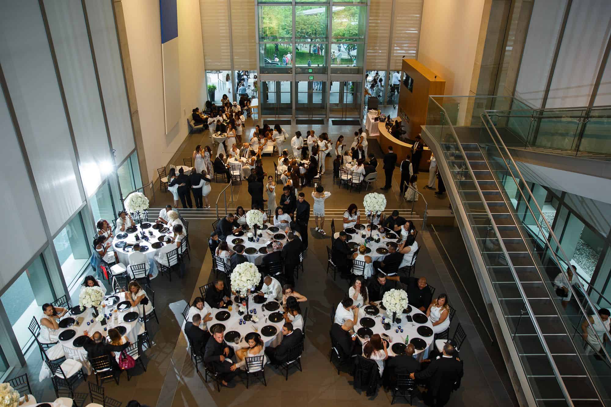 Grand Rapids Art Museum Wedding